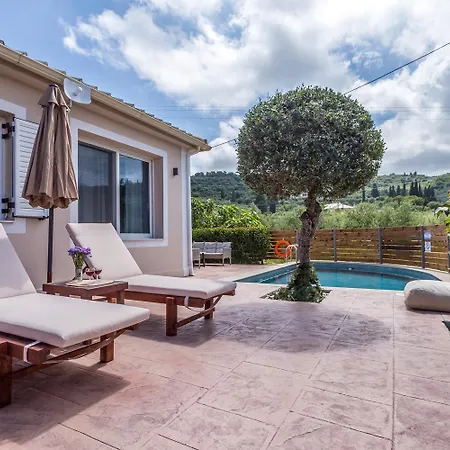 Mazzeto Casa Alonia Villa *