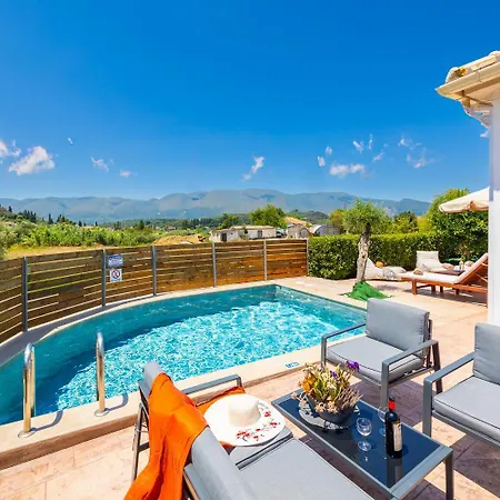 Mazzeto Casa Alonia Villa